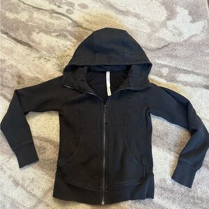 Black Lululemon scuba hooded full zip up size 6 good used condition